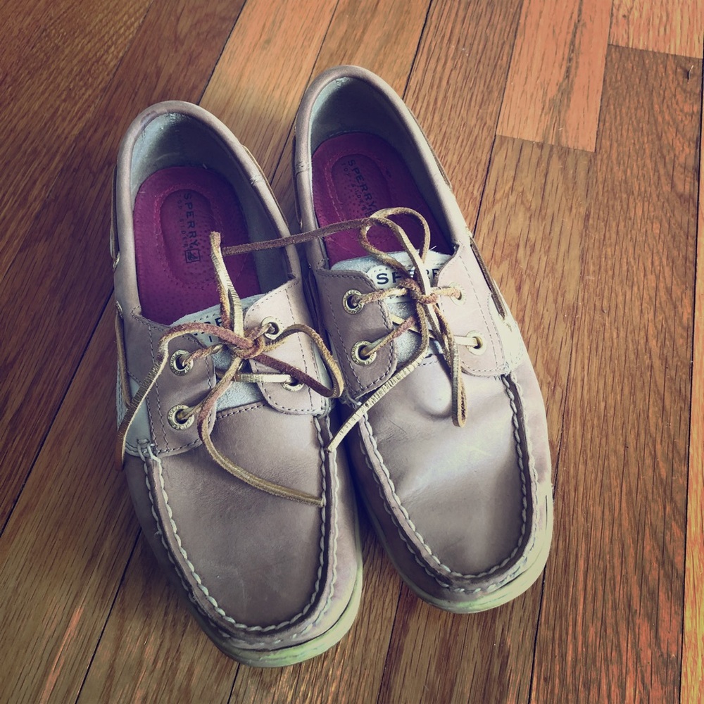 Size 7 Sperry Boat Shoes